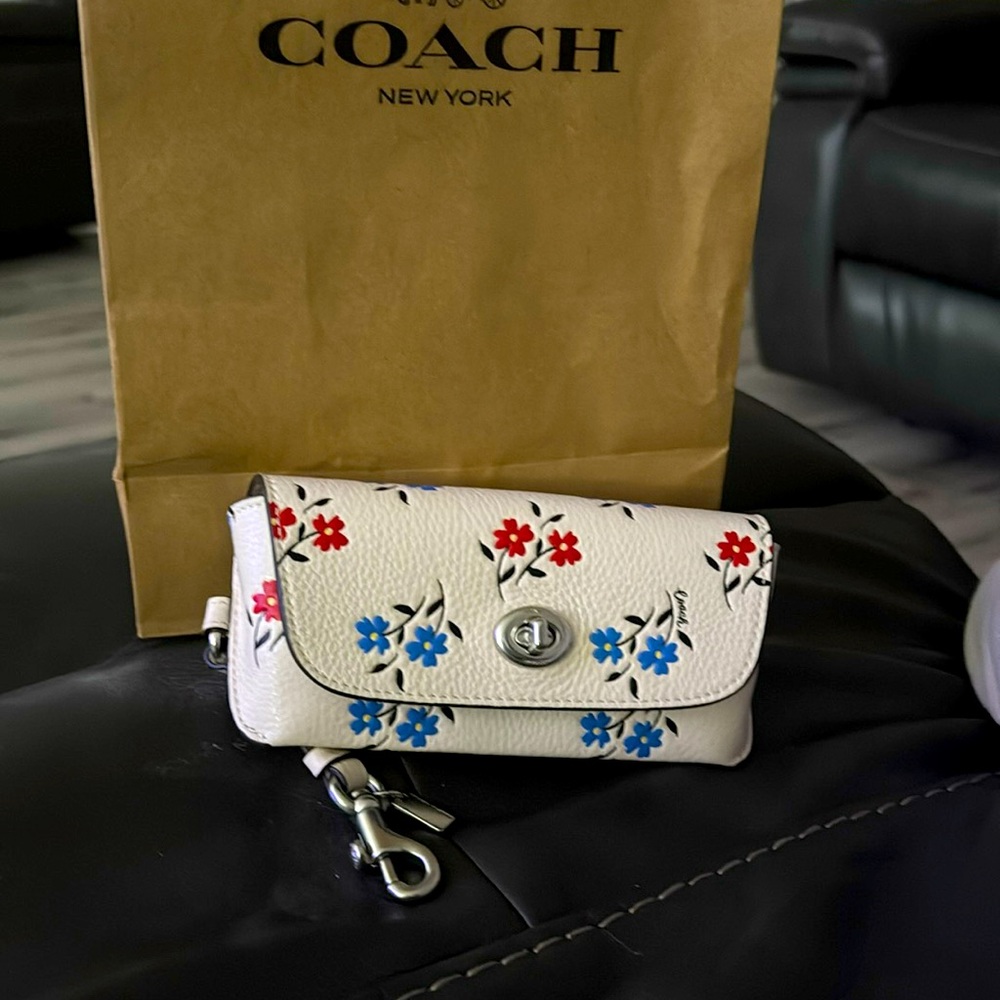 Coach Glasses case